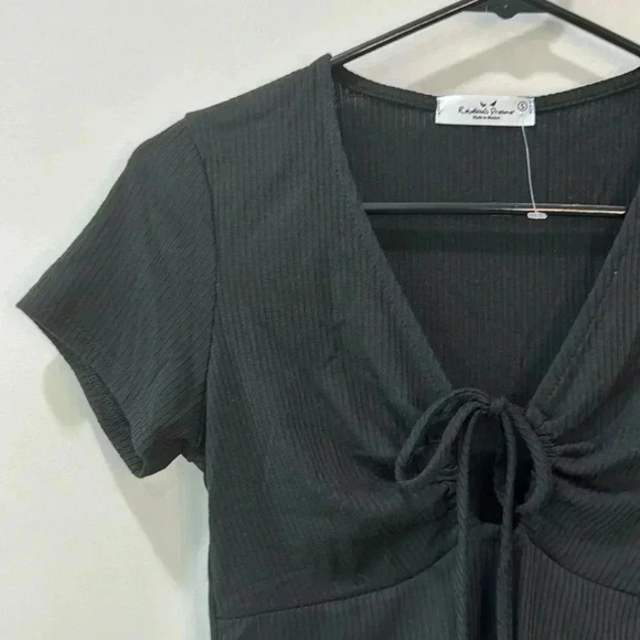 Rebellious Dreamer Juniors Black Rib V-Neck Shirt Size S - Picture 3 of 9